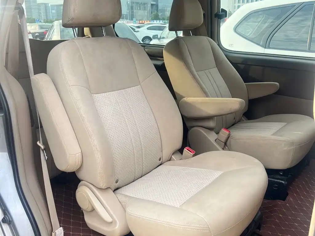 Buick GL8 2011 2.4L CT Comfort