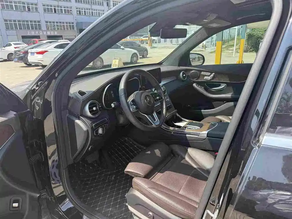 Mercedes-Benz GLC — миниатюра 3