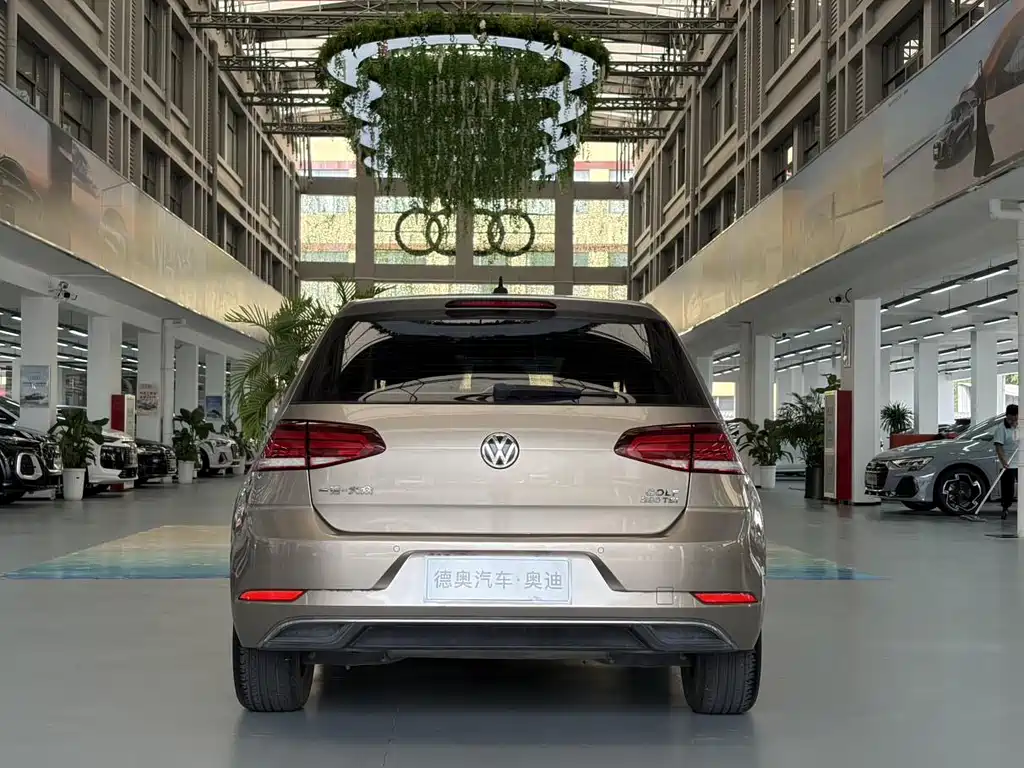 Volkswagen Golf — миниатюра 5