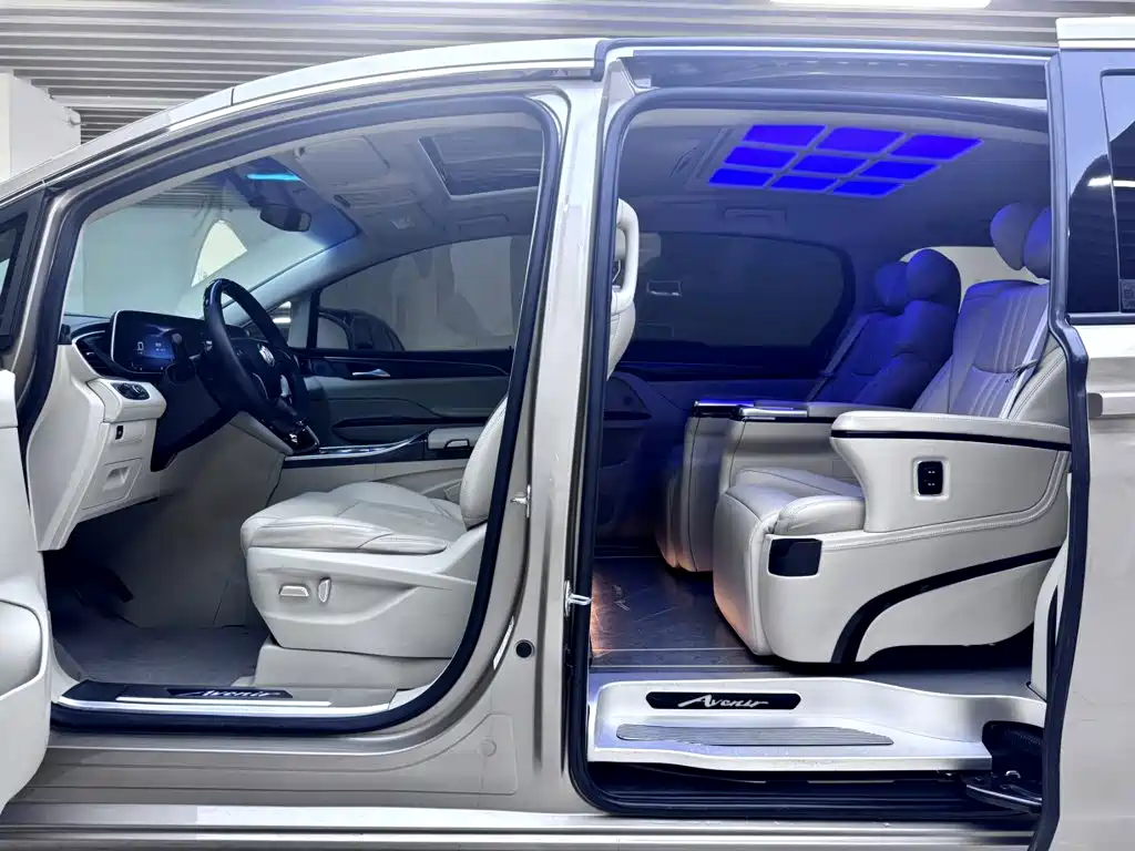 Buick GL8 — миниатюра 19