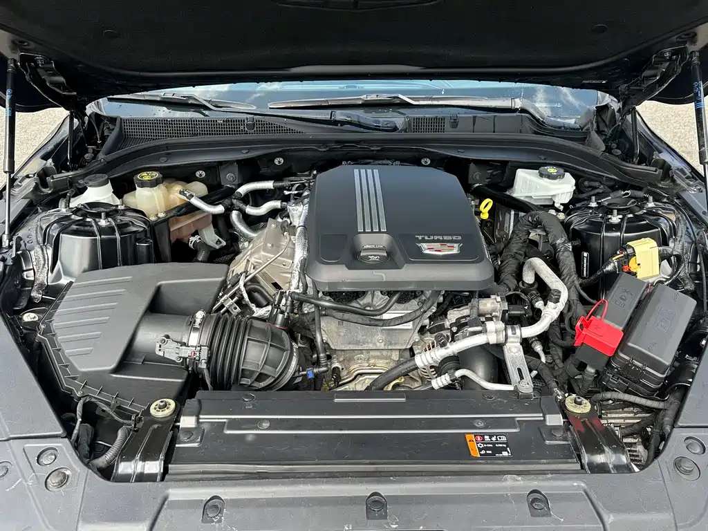 Cadillac CT5 — миниатюра 10