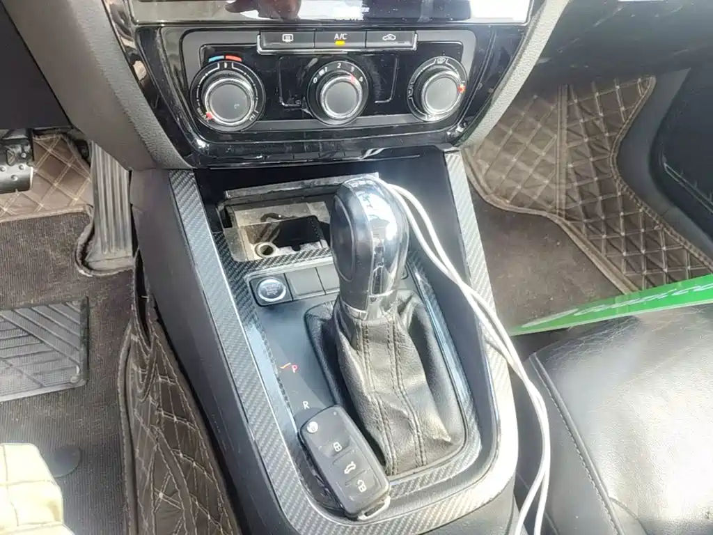 Volkswagen Sagitar — миниатюра 14