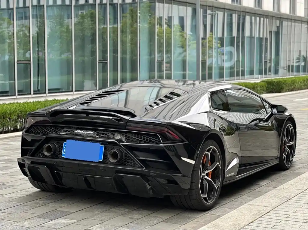 Lamborghini Huracán — миниатюра 3