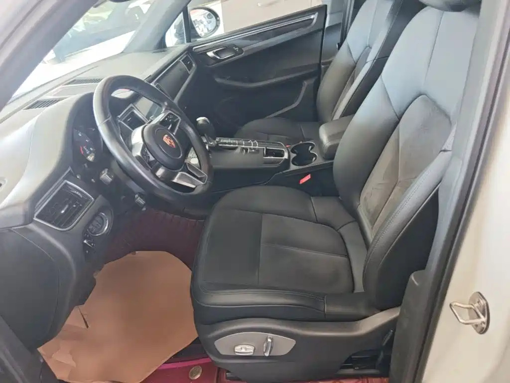 Porsche Macan — миниатюра 15