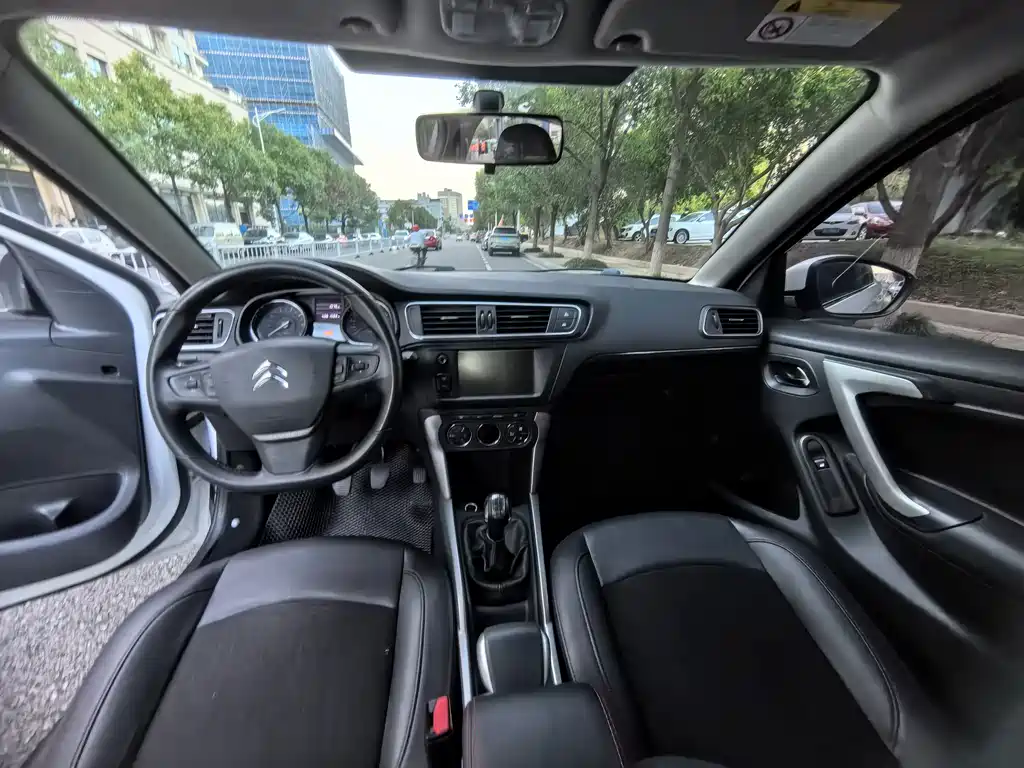 Citroen C3-XR — миниатюра 9