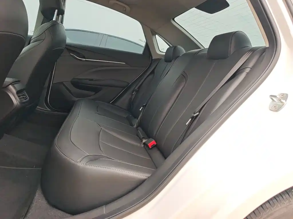 Buick Excelle — миниатюра 17