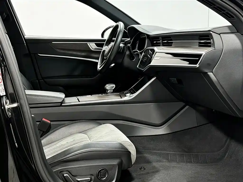 Audi A6L — миниатюра 7