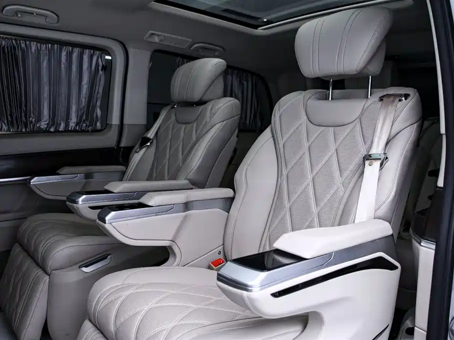 MERCEDES-BENZ V CLASS