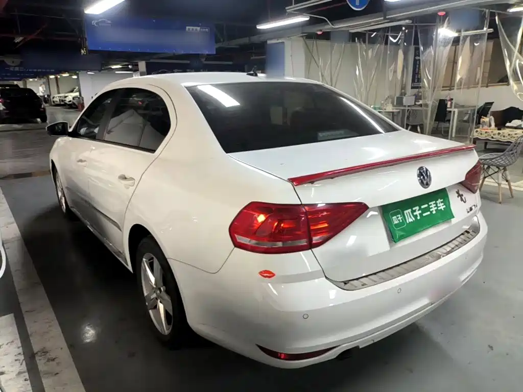 Volkswagen Lavida — миниатюра 5