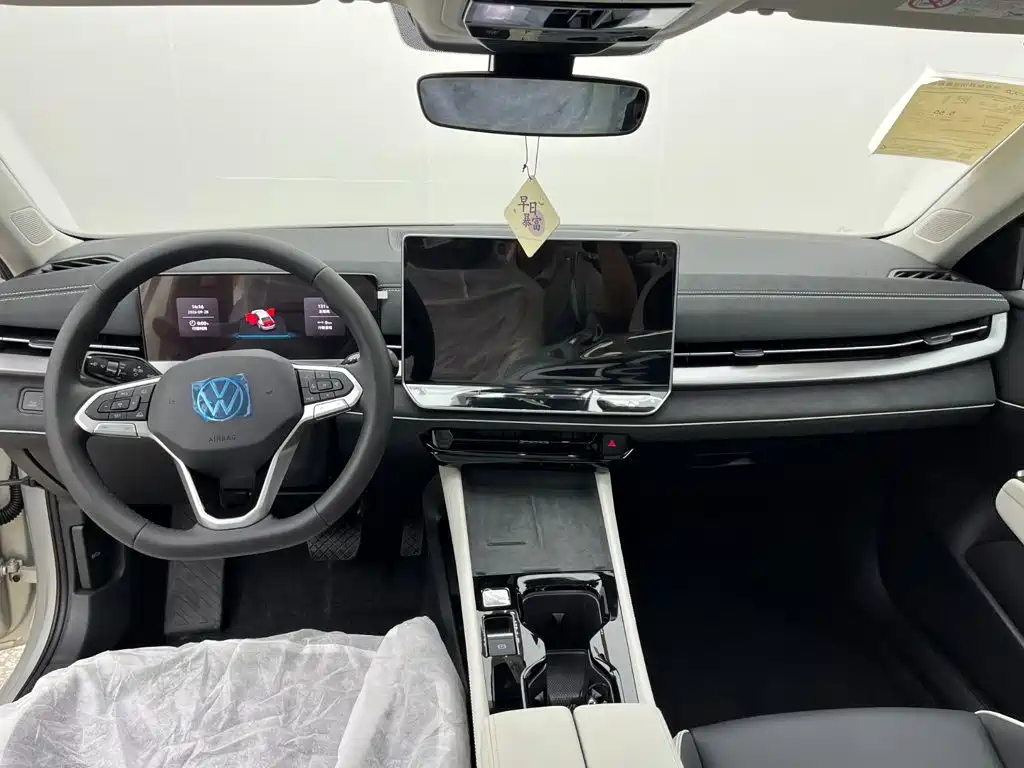 Volkswagen Sagitar — миниатюра 9