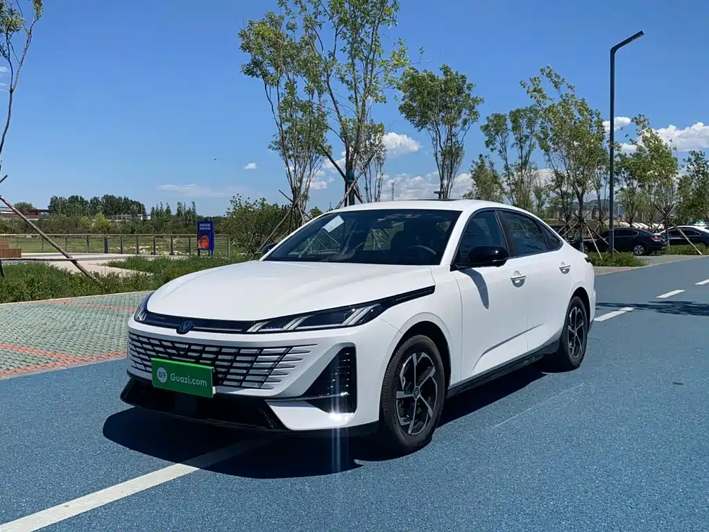 逸动 2026款 第四代 1.5T 500Bar 劲享型