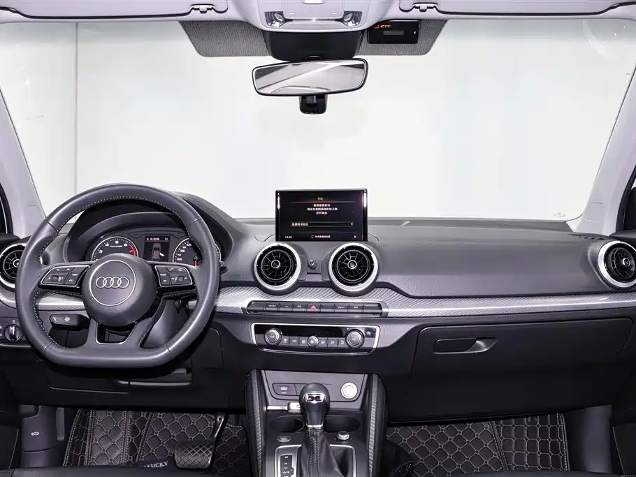 Audi Q2L — миниатюра 10