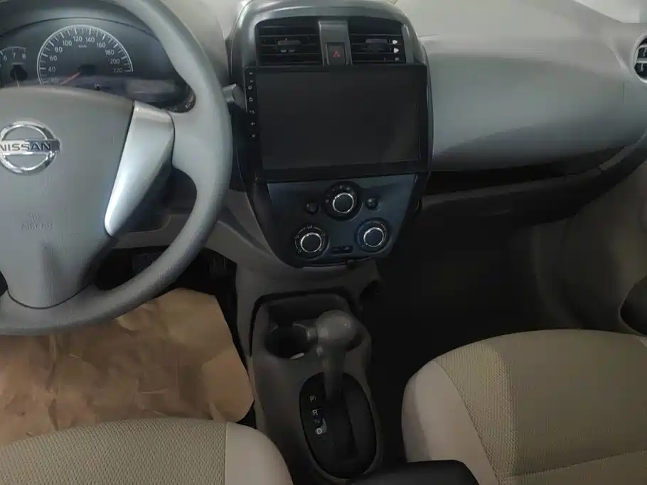 Nissan Sunny — миниатюра 16