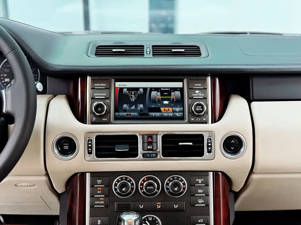 Land Rover Range Rover — миниатюра 16