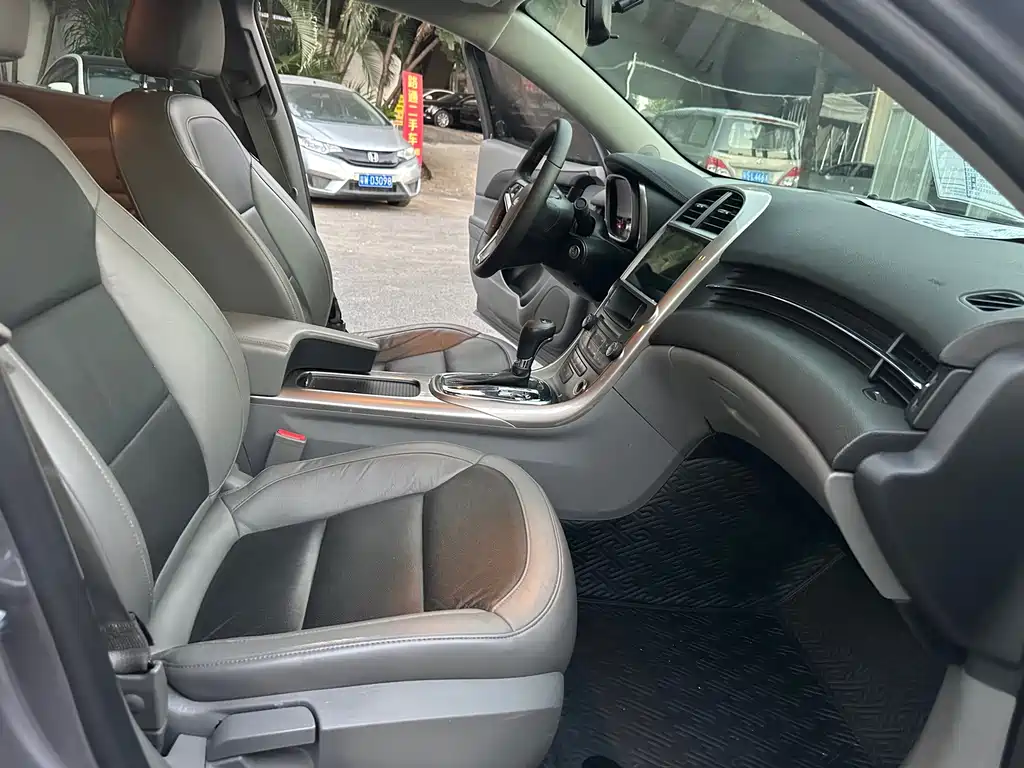 Chevrolet Malibu — миниатюра 15