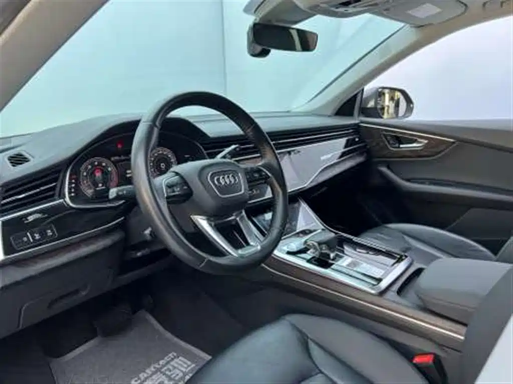 Audi Q8 2019 55 TFSI Premium