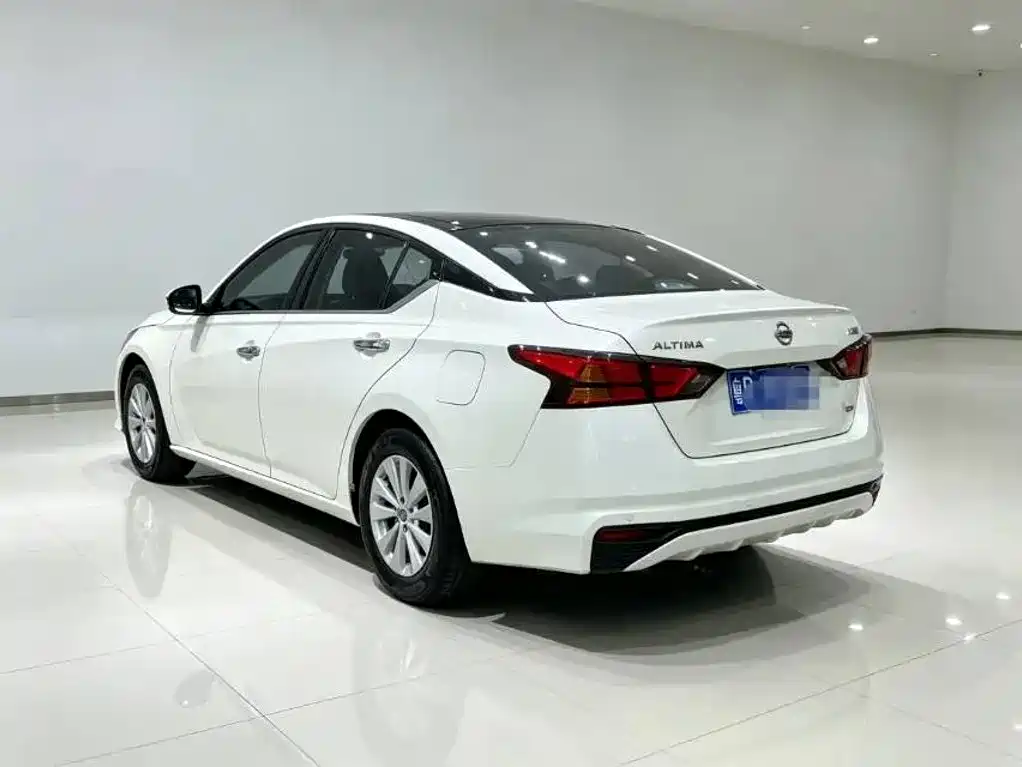 Nissan Teana — миниатюра 8