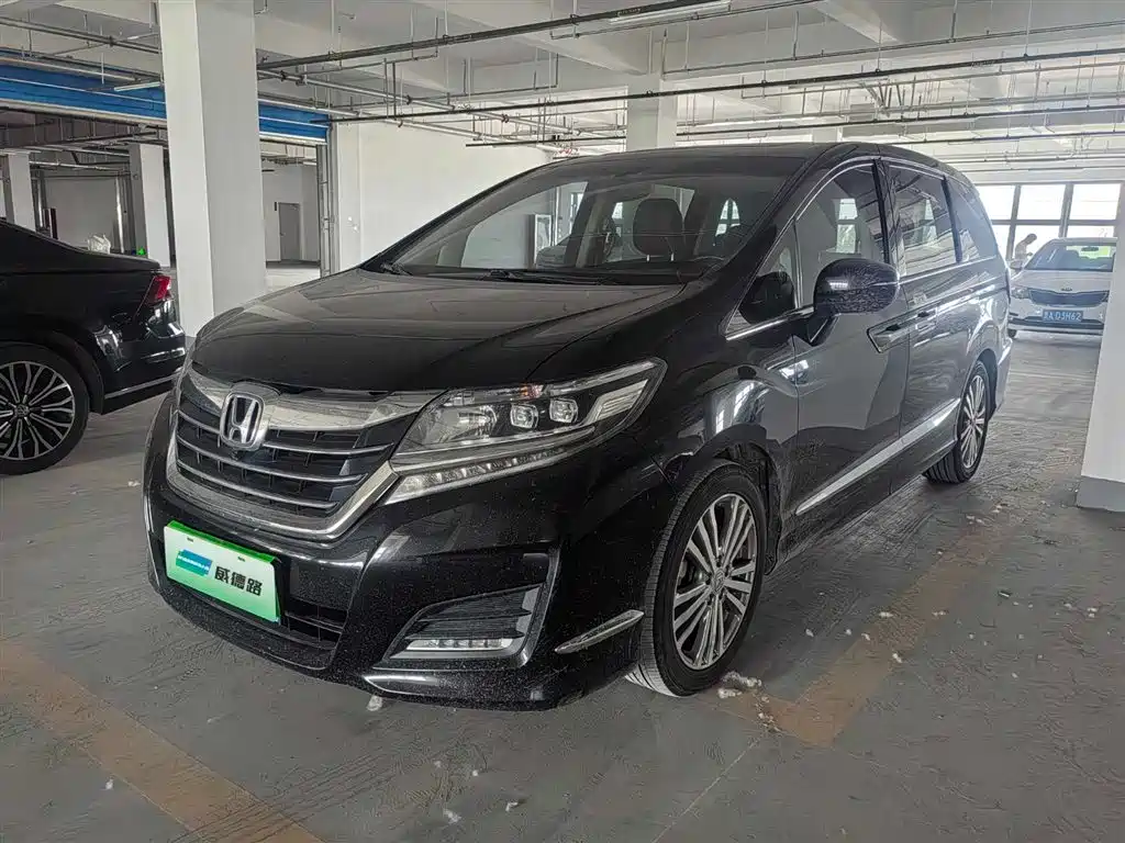Honda Elysion 2016 2.4L Comfort Edition
