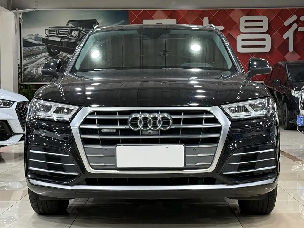 Audi Q5L — миниатюра 2