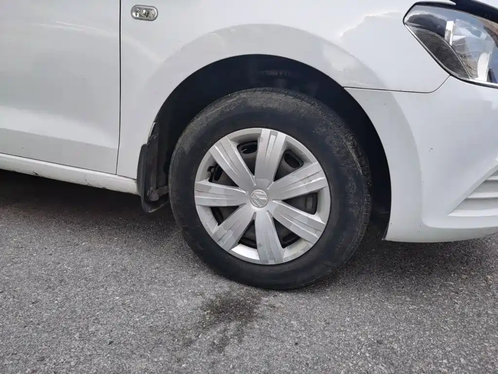 Volkswagen Jetta — миниатюра 8