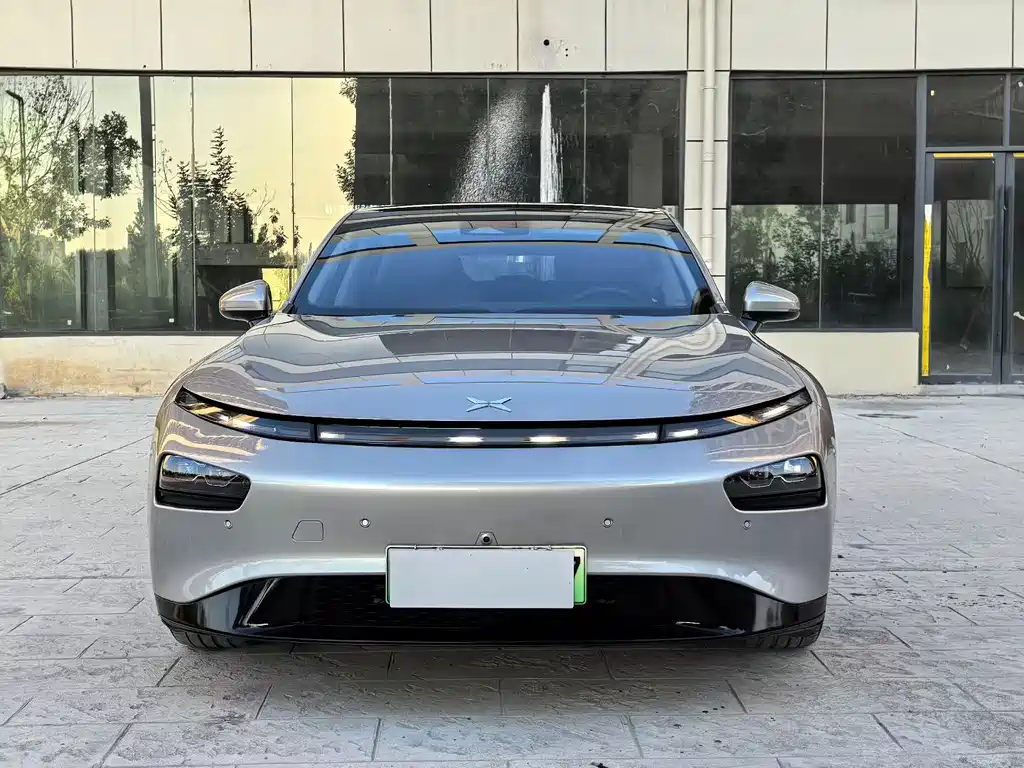 XPeng P7 — миниатюра 2