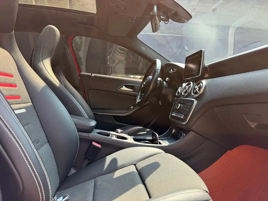 Mercedes-Benz A-Class (Import) — миниатюра 10