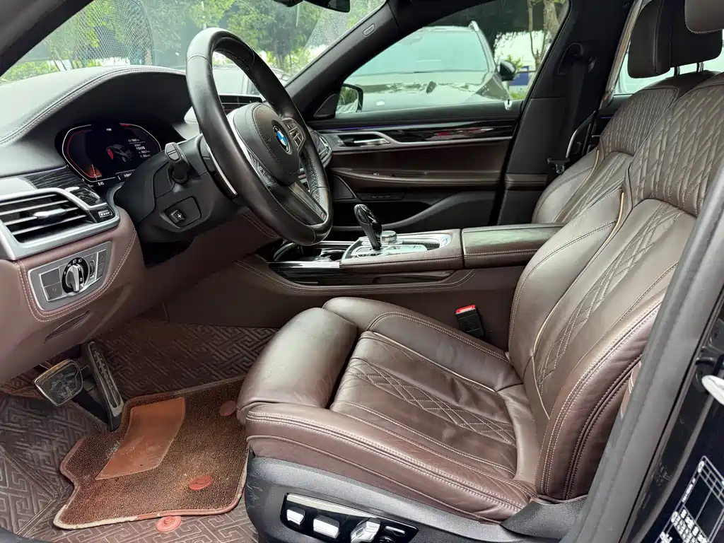 BMW 7 Series 7 2021 730Li M Sport