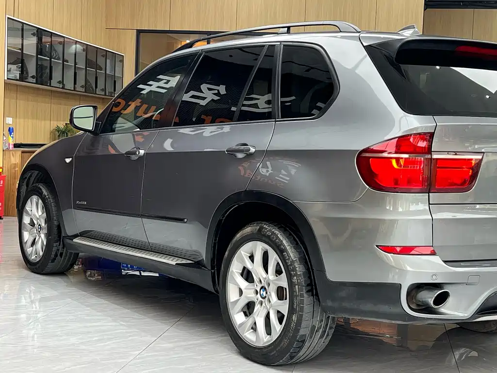 BMW X5 (Import) — миниатюра 17