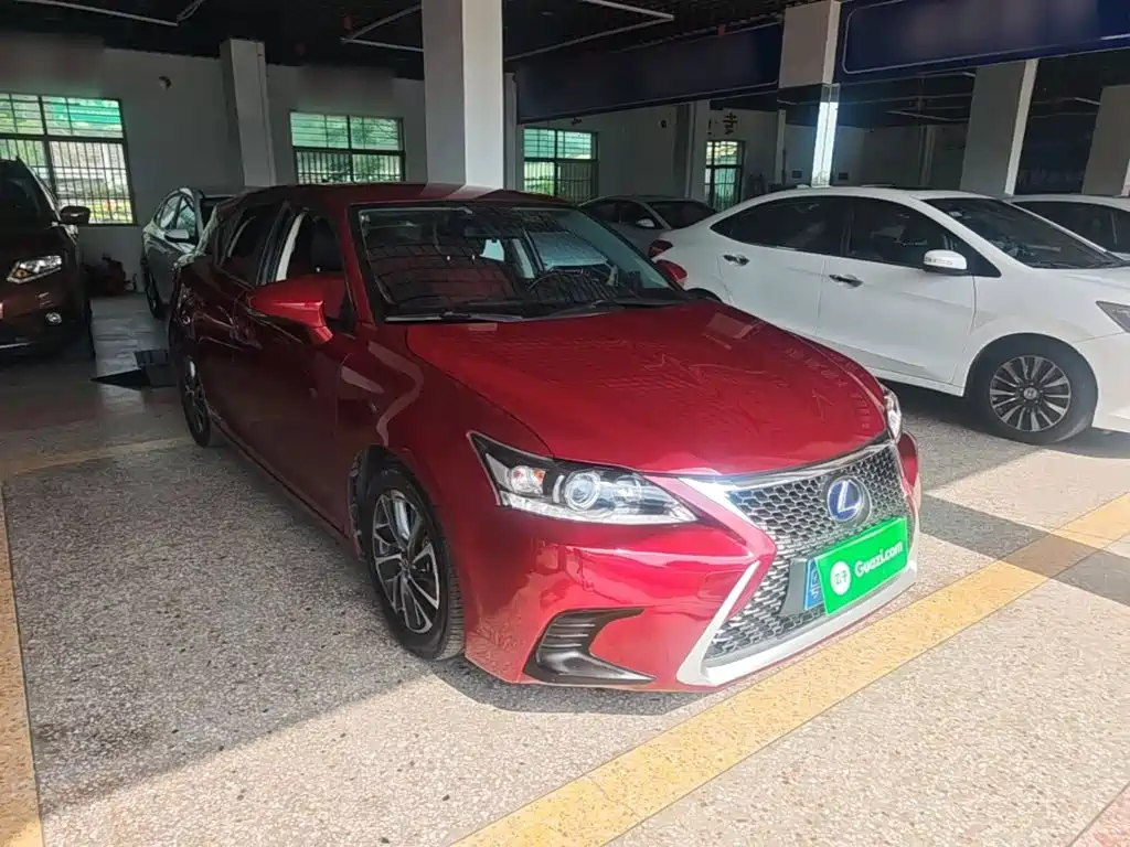 Lexus CT — миниатюра 4