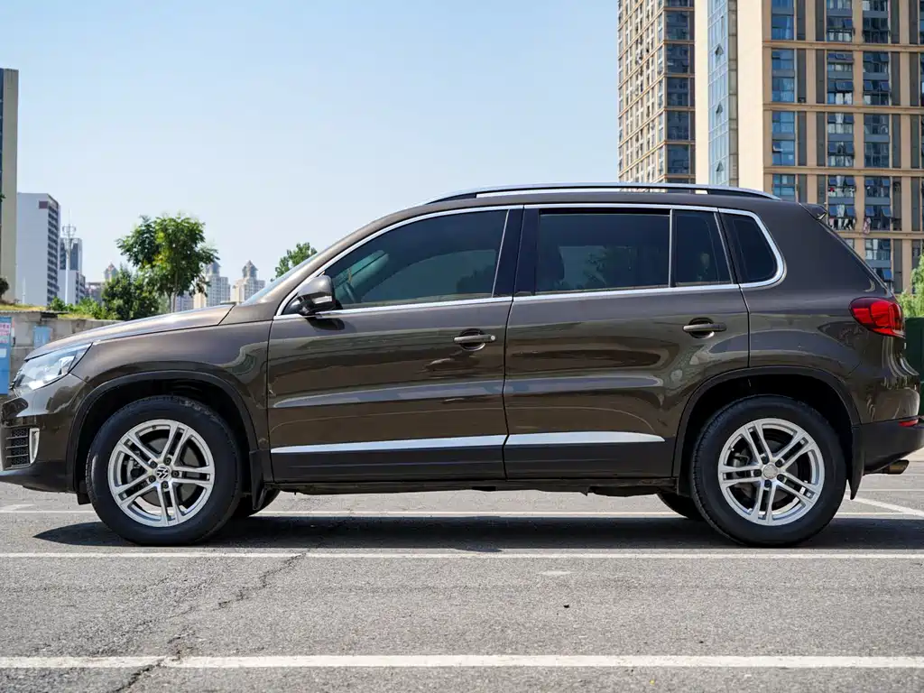 Volkswagen Tiguan — миниатюра 3