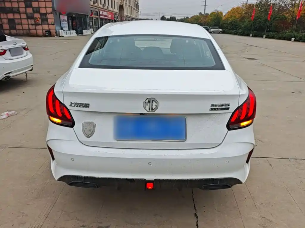 MG MG5 — миниатюра 6