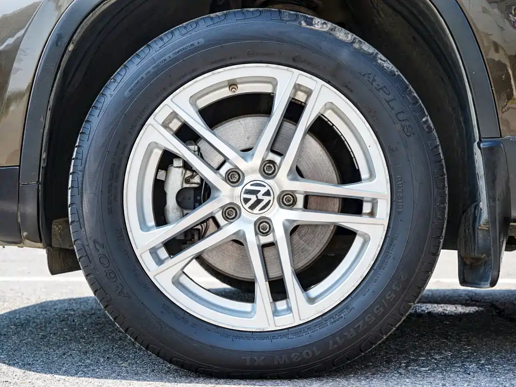 Volkswagen Tiguan — миниатюра 20