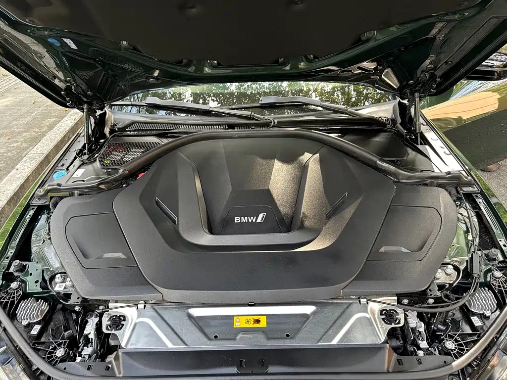 BMW i4 — миниатюра 8