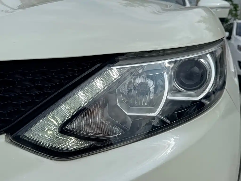 Nissan Qashqai — миниатюра 15