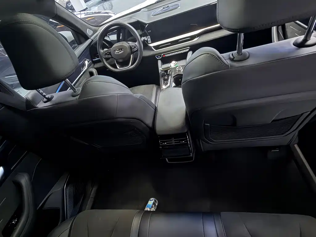 Geely Xingyue L — миниатюра 9