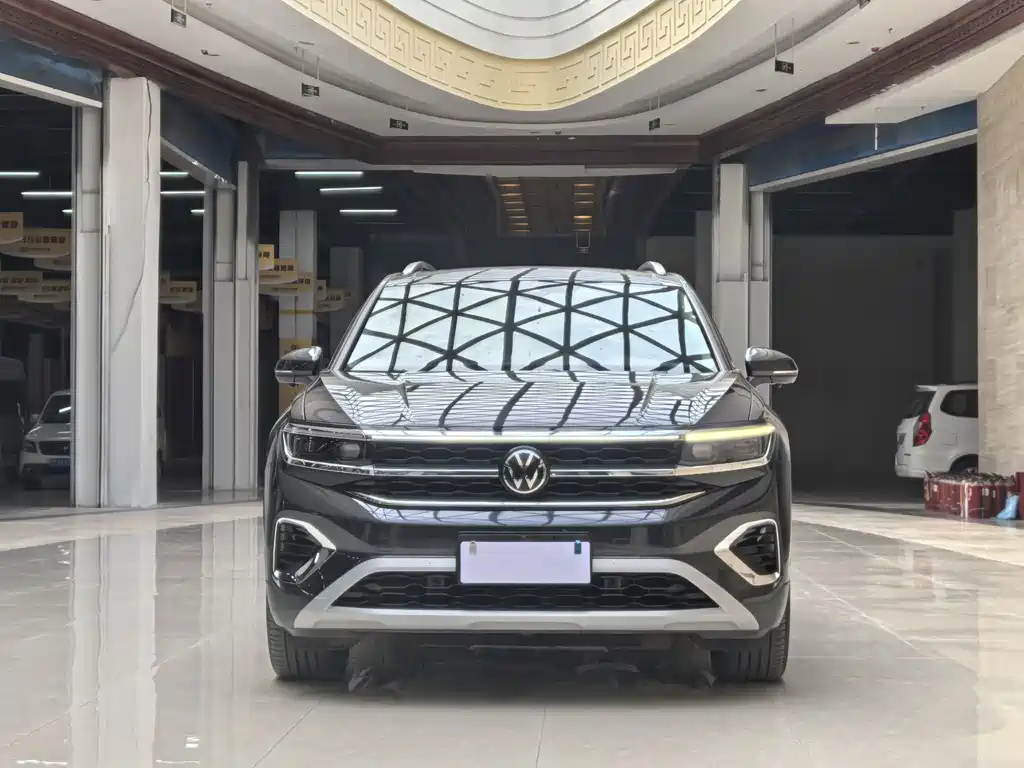 Volkswagen Viloran 2022 380TSI Luxury Pro 6 мест