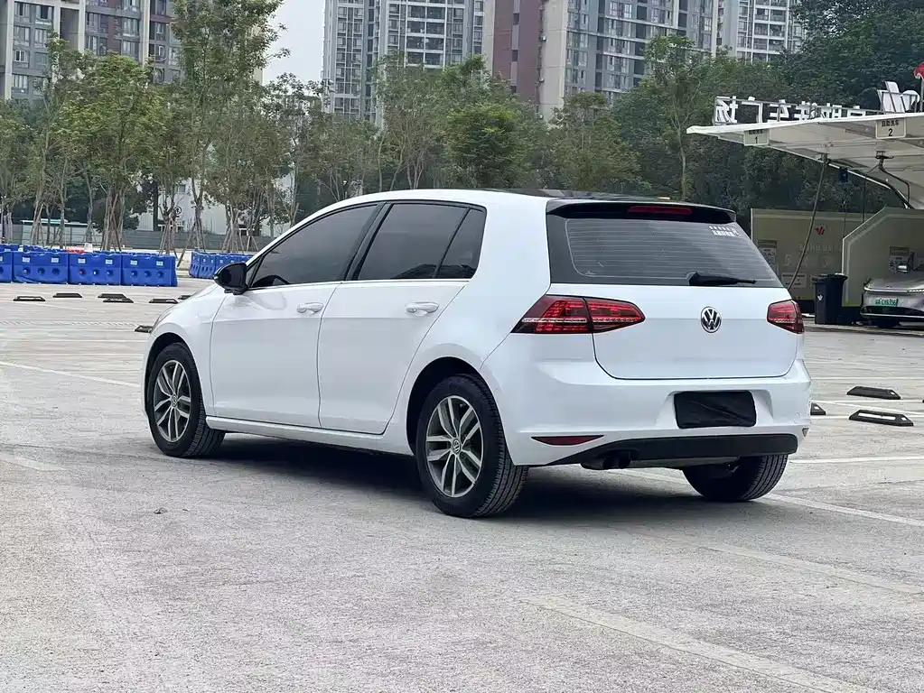 Volkswagen Golf — миниатюра 7