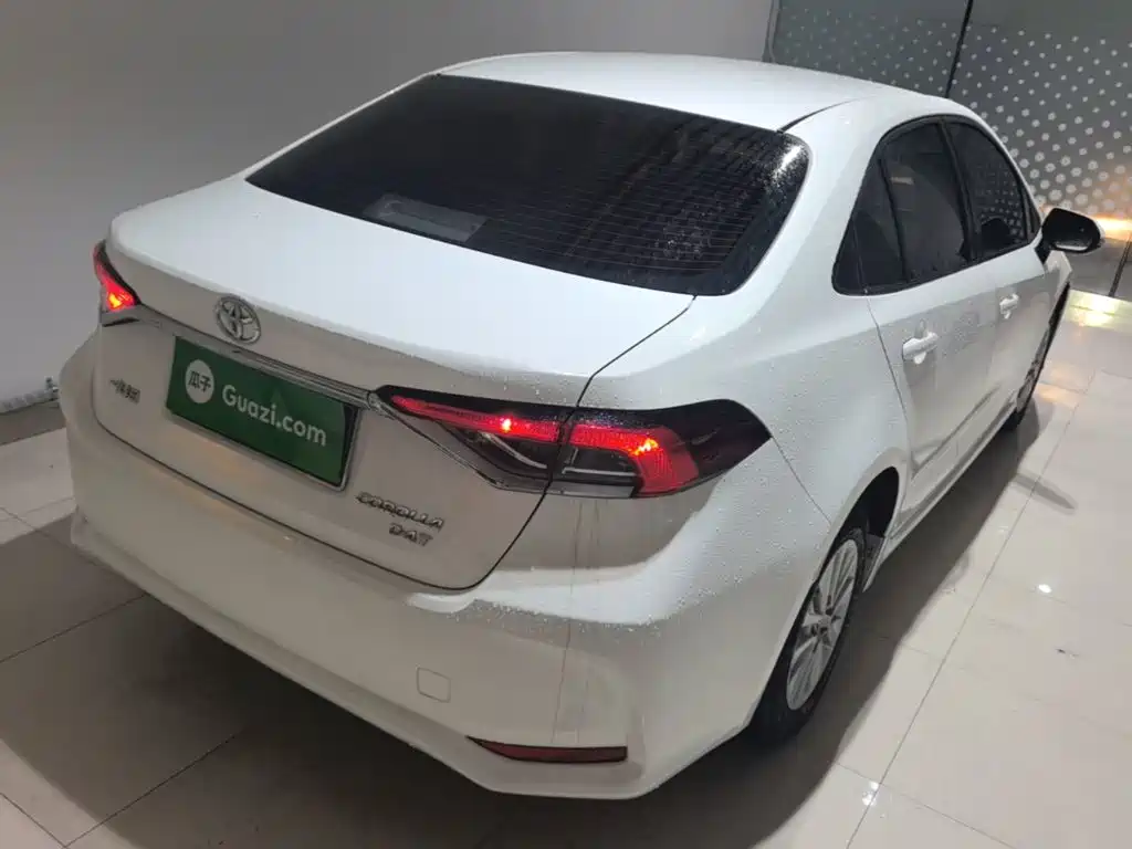 Toyota Corolla — миниатюра 7