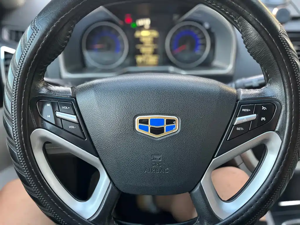 Geely Emgrand — миниатюра 11