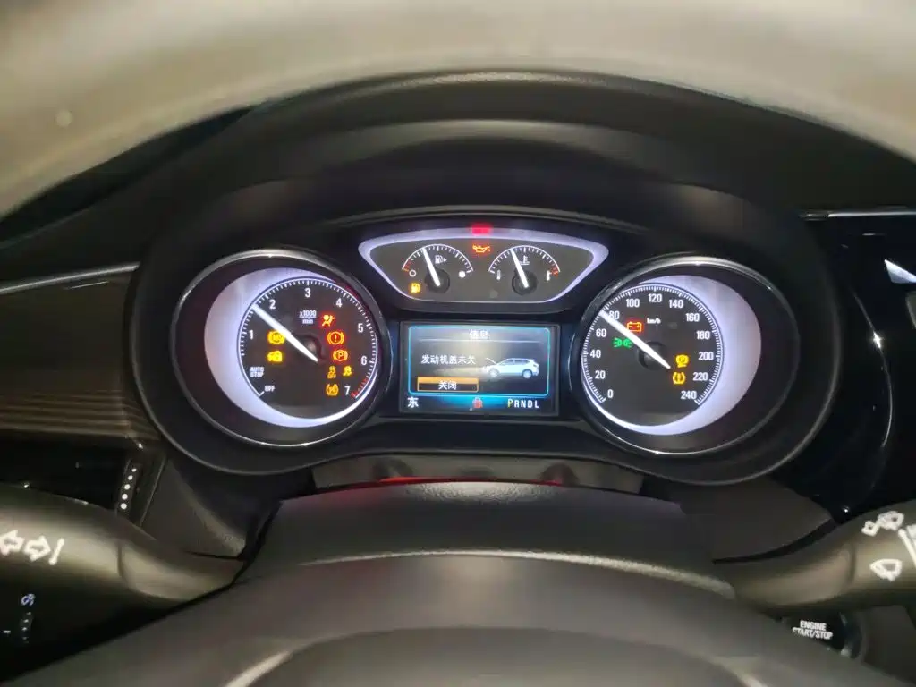 Buick Envision Plus — миниатюра 12
