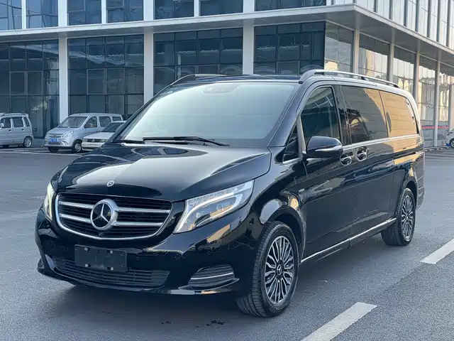 MERCEDES-BENZ V CLASS
