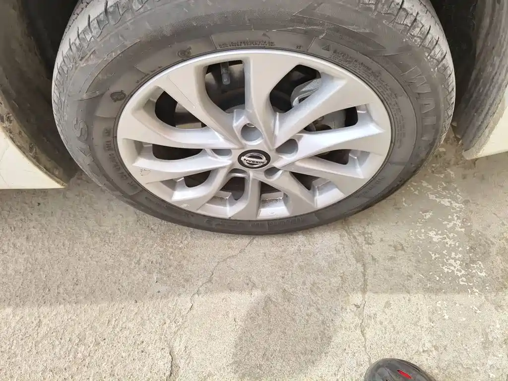 Nissan Sylphy — миниатюра 8