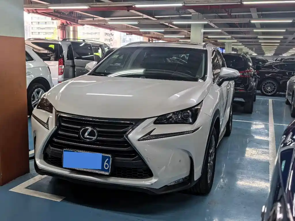 Lexus NX 2015 200t