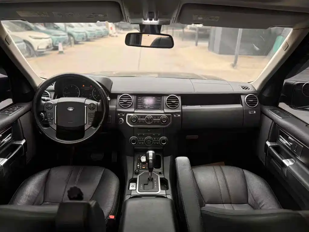 Land Rover Discovery — миниатюра 5