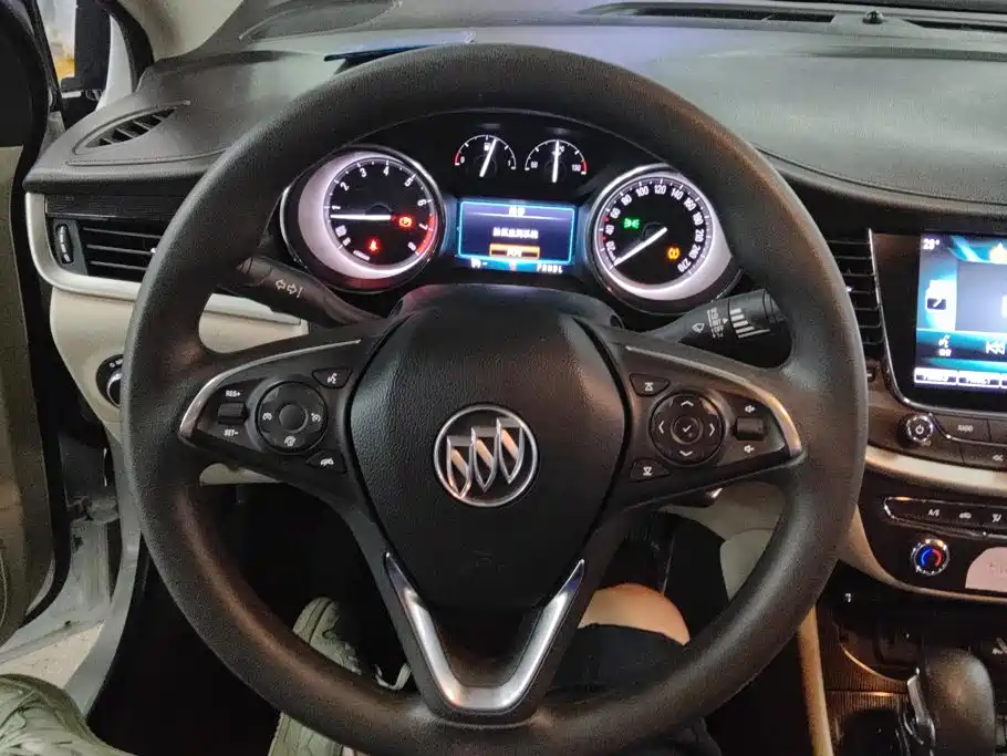 Buick Verano — миниатюра 14