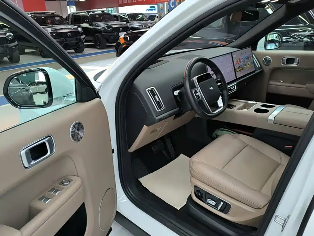 Li Auto Li L8 — миниатюра 16