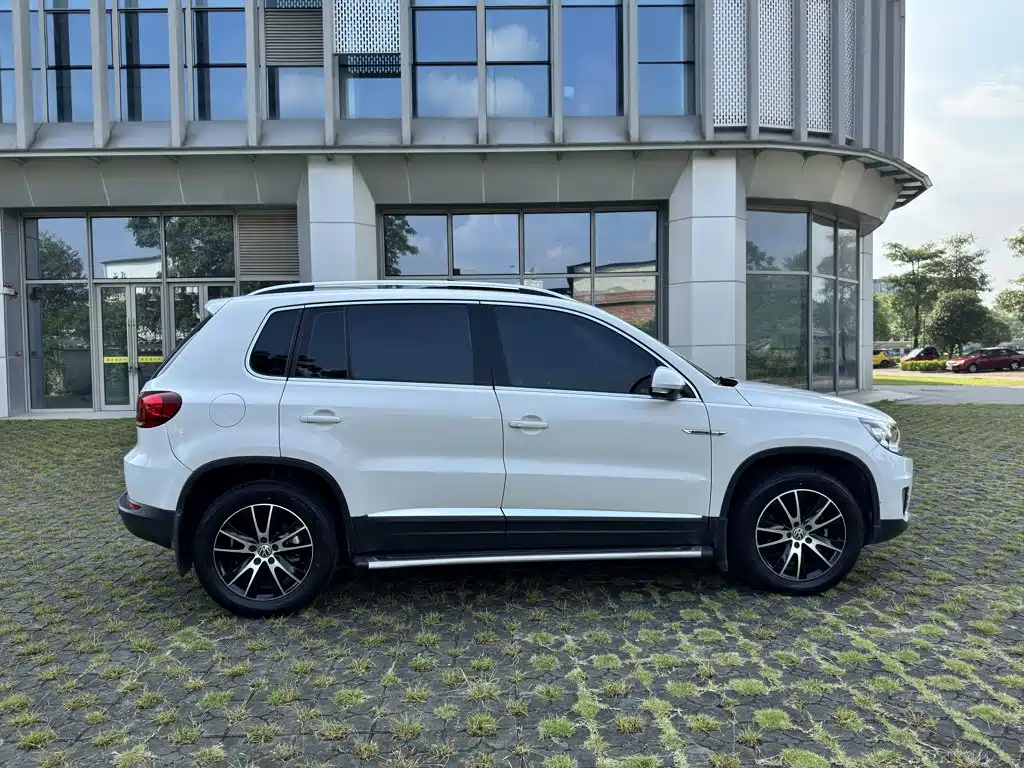 Volkswagen Tiguan — миниатюра 9