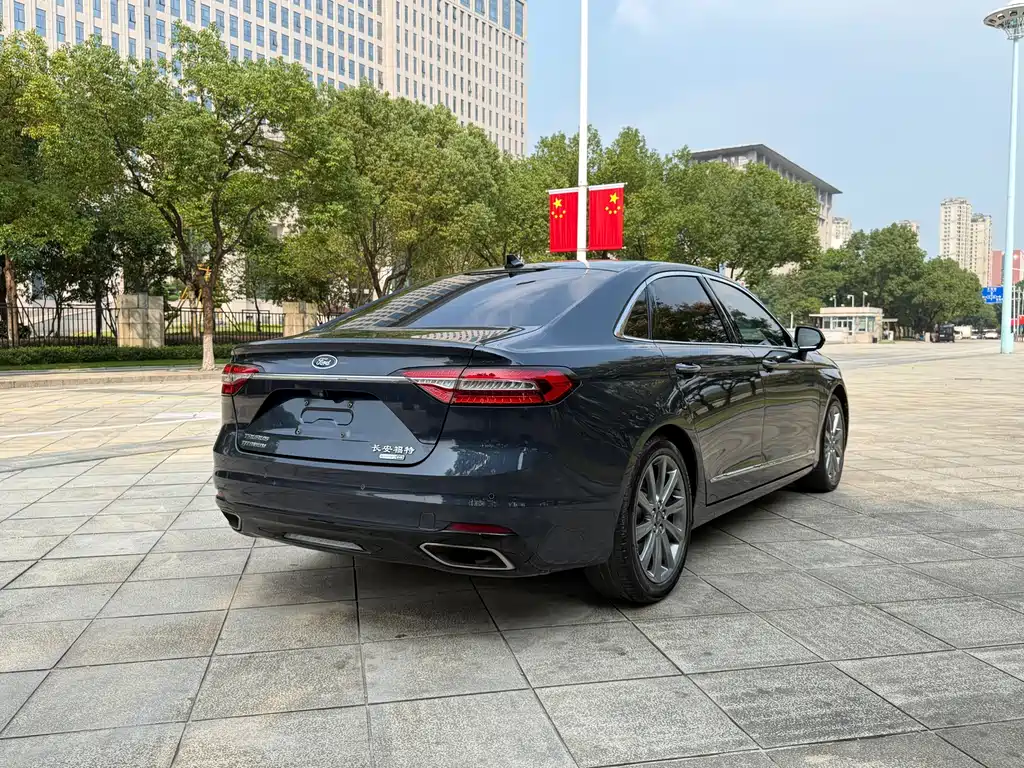 Ford Taurus — миниатюра 15
