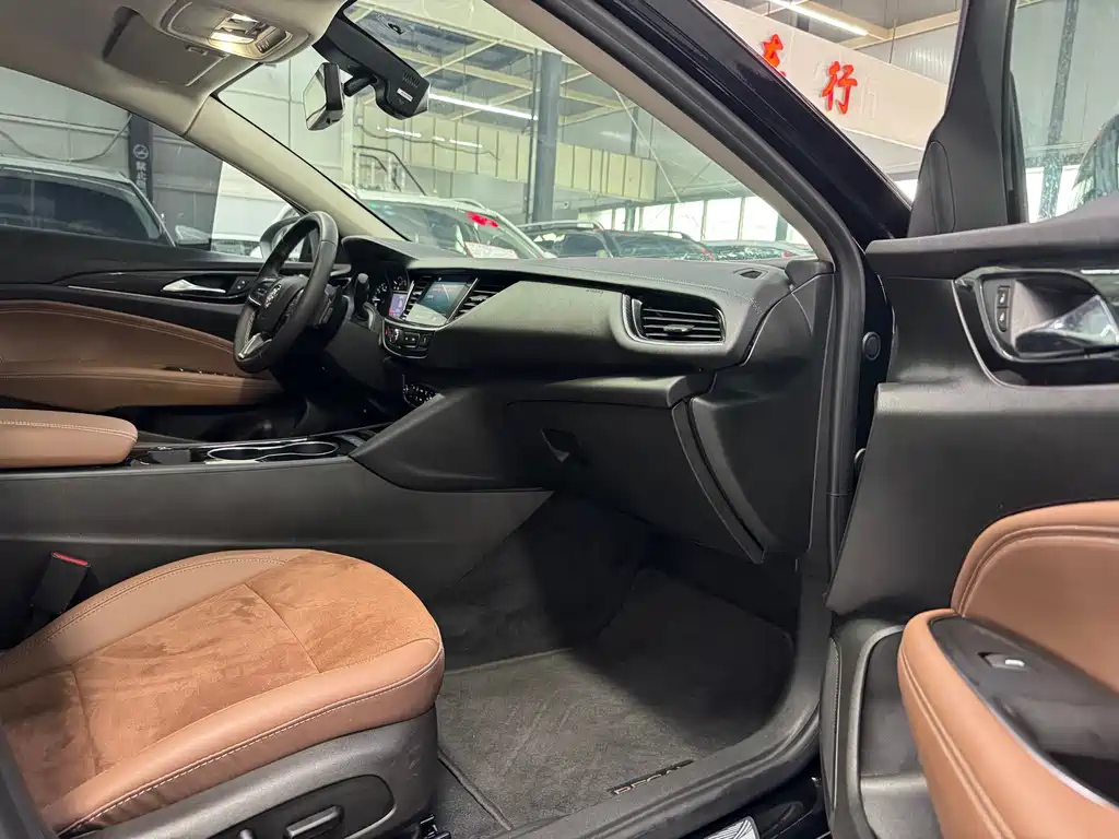 Buick Regal — миниатюра 4