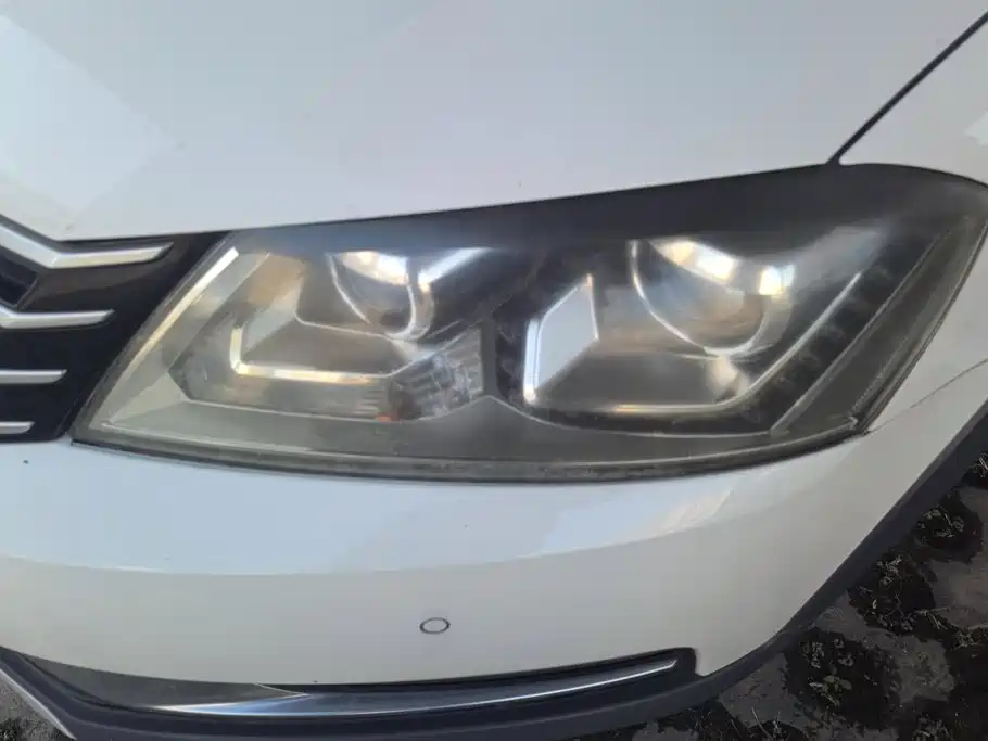 Volkswagen Magotan (Import) — миниатюра 5